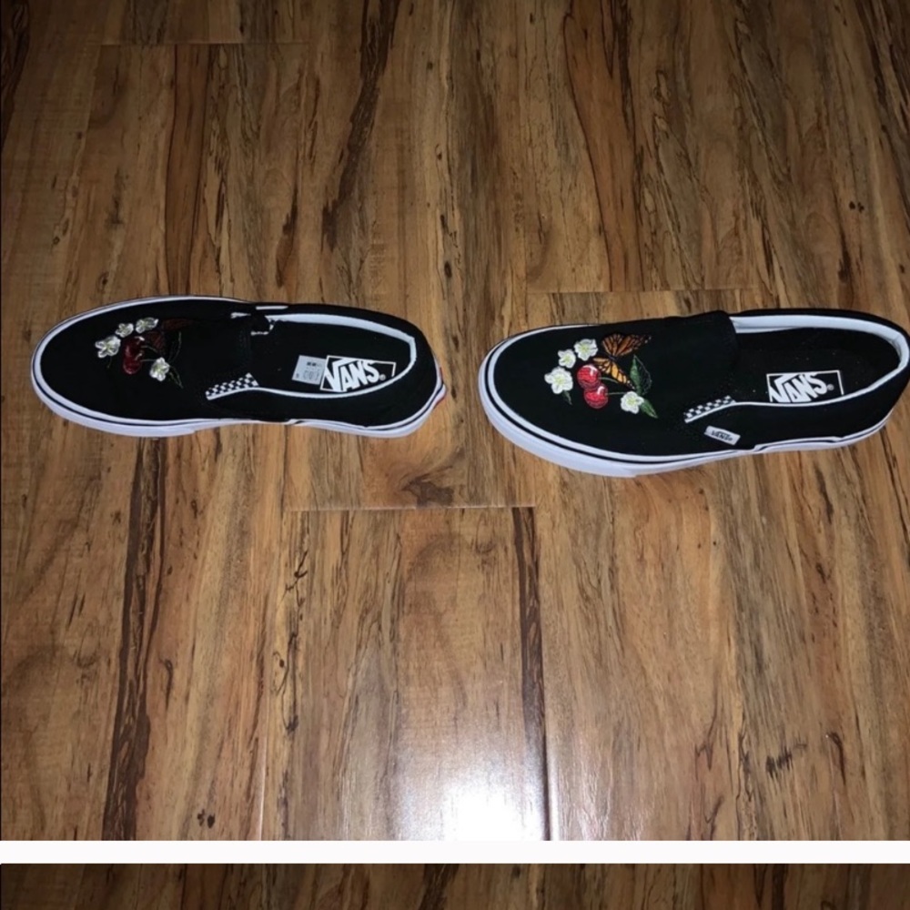 black slip on cherry butterfly vans
